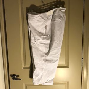 NWT westbound white Capri pants